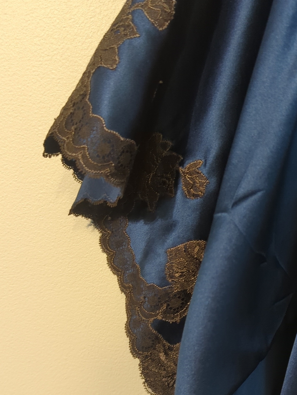 NATORI 100% silk kimono jacket with lace detailing - size small - Picture 5 of 10